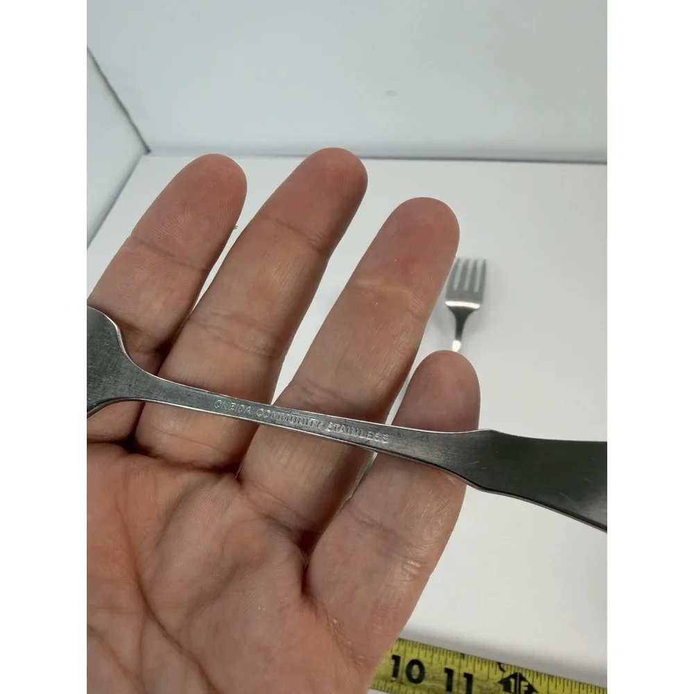 Oneida Patrick Henry Stainless Dinner & Salad Forks Lot Of 4 Replacements